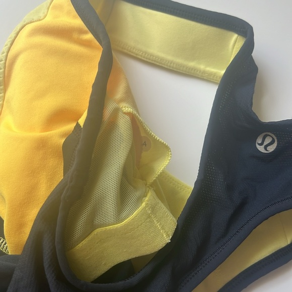 Lululemon Cardio Kick Tank
Mellow Lemon / Burning Yellow / Inkwell - Picture 7 of 9